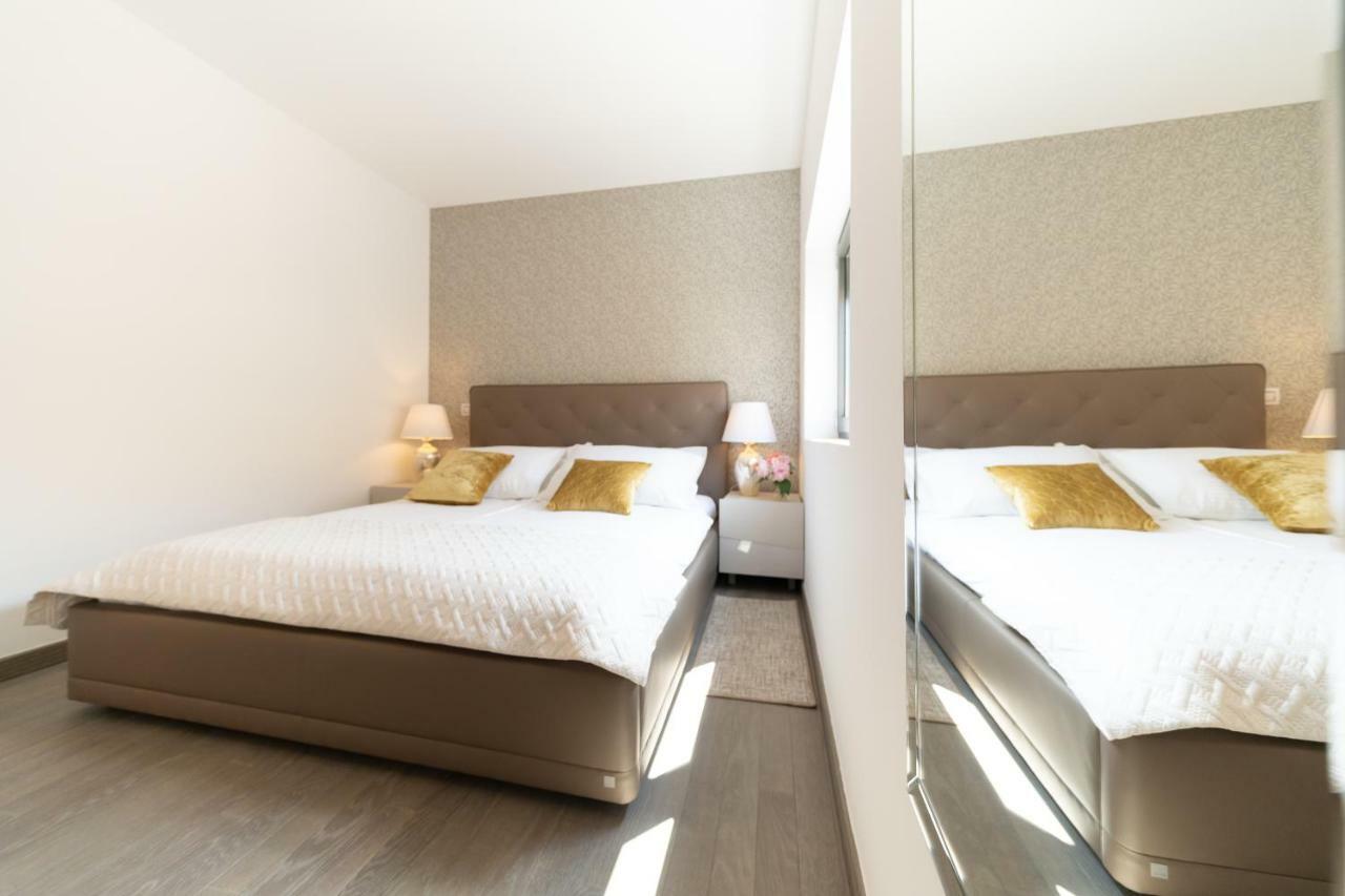 Unique Luxury Designers Apartment ซาดาร์ ภายนอก รูปภาพ